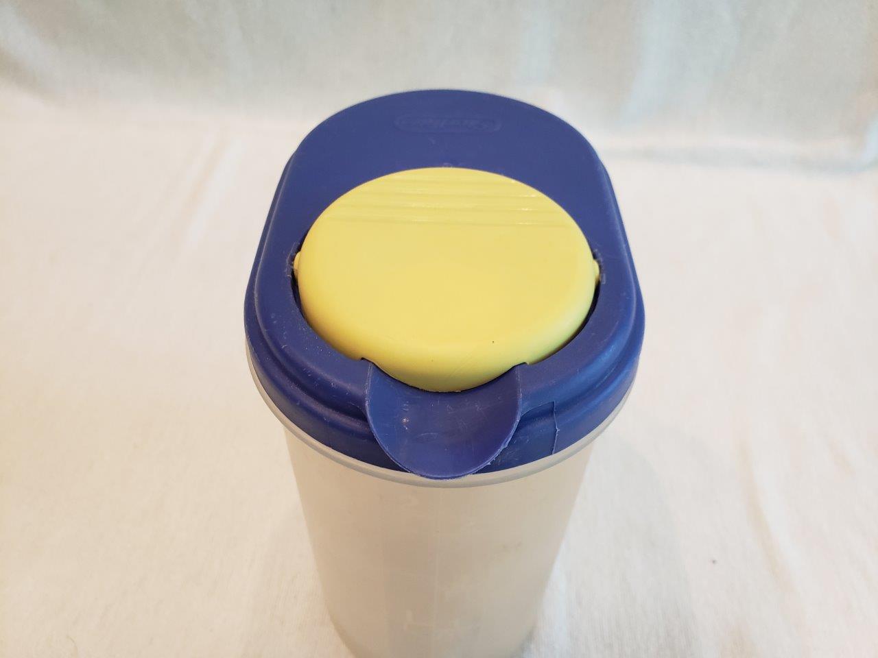 Sterilite Frosted Plastic Pitcher - Image 5