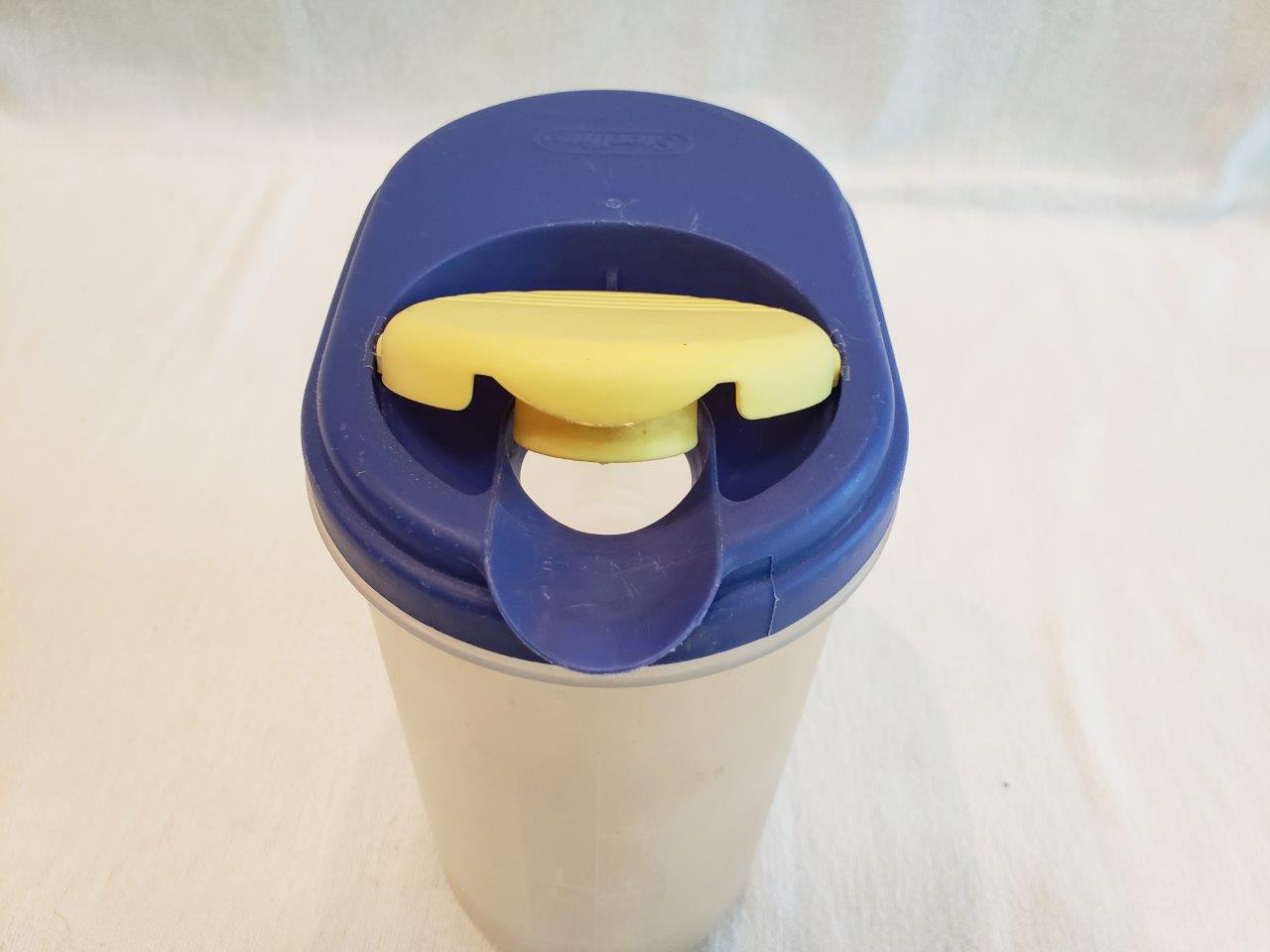 Sterilite Frosted Plastic Pitcher - Image 6